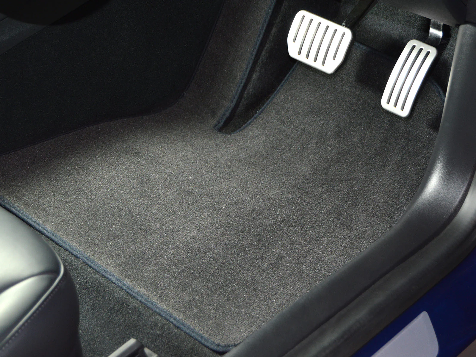 BMW 3 Series F30 & F31 2011-2019 Car Mats (one piece rear) - Image 3