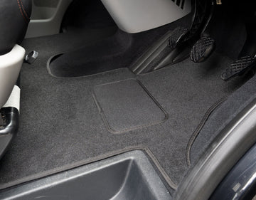 Ford Tourneo Custom Minibus Manual 2024+ Front Van Mats - Image 4