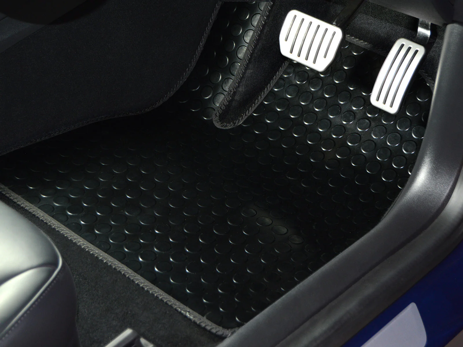Renault Midlum Euro 5 2006-2013 Truck Mats (2 piece) - Image 5