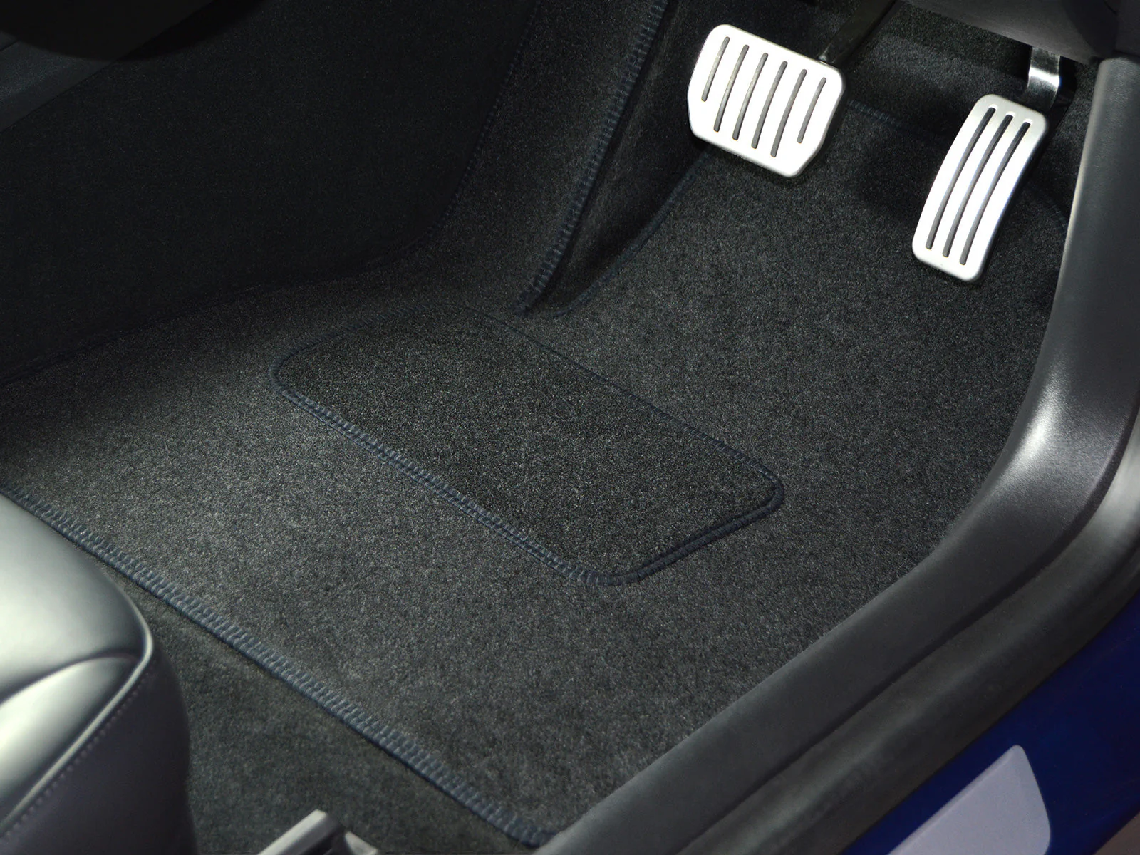 Taxi LTC TX1 1997-2002 Car Mats Full Set - Image 5