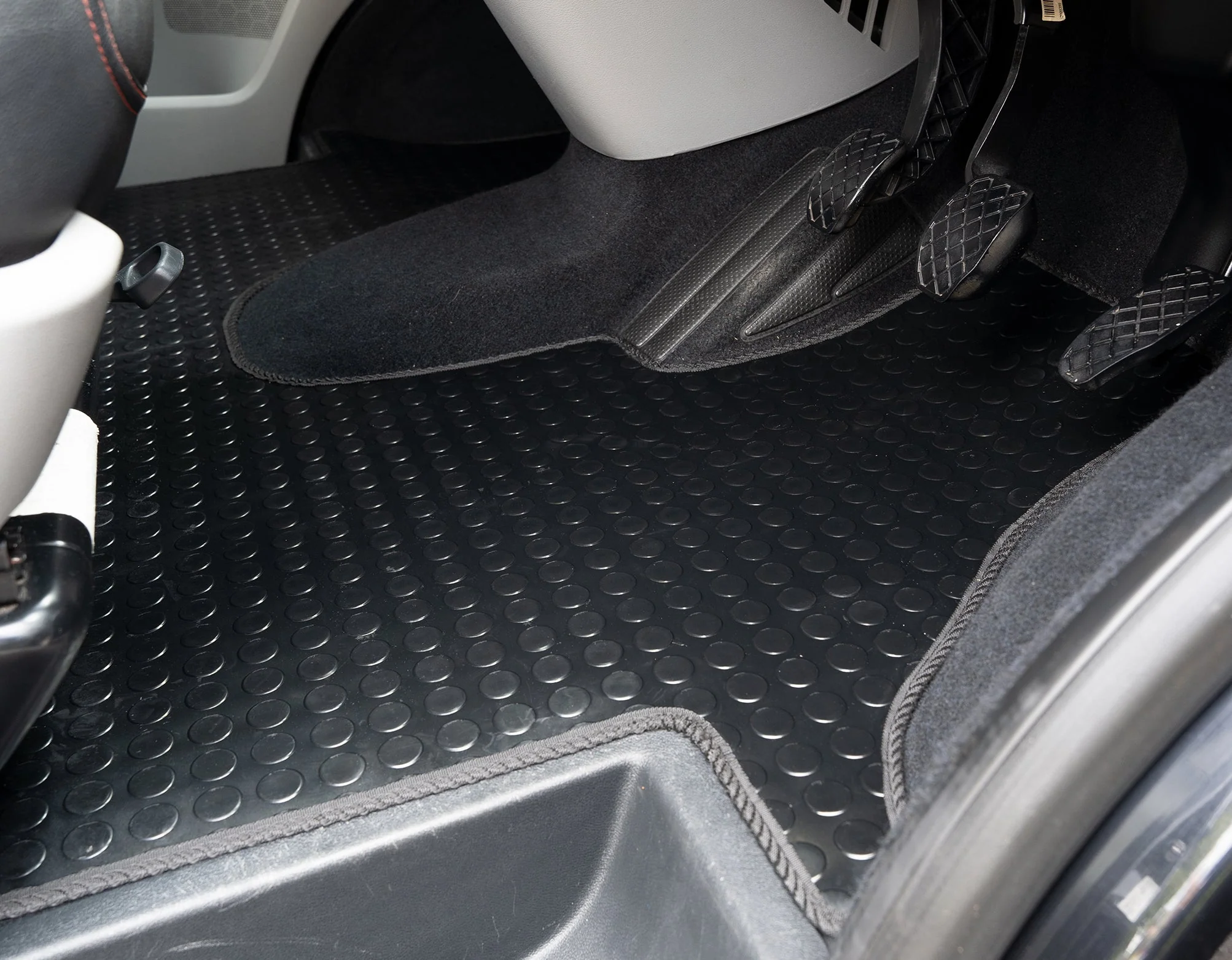 Volkswagen Transporter T6.1 Van 2019-2025 Van Mats (rear seat, single side door) - Image 6